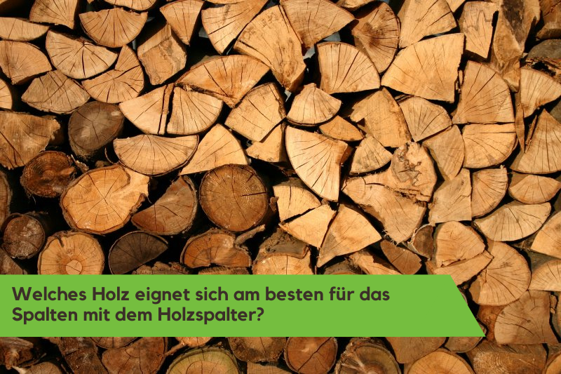 Holzstapel aus gespaltenem Holz