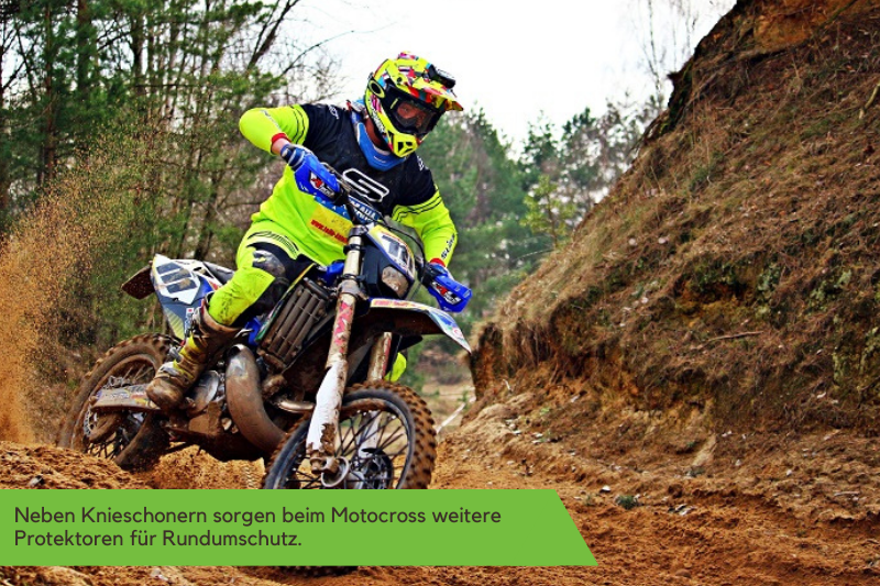 Knieschoner und weiter Protektoren beim Motocross
