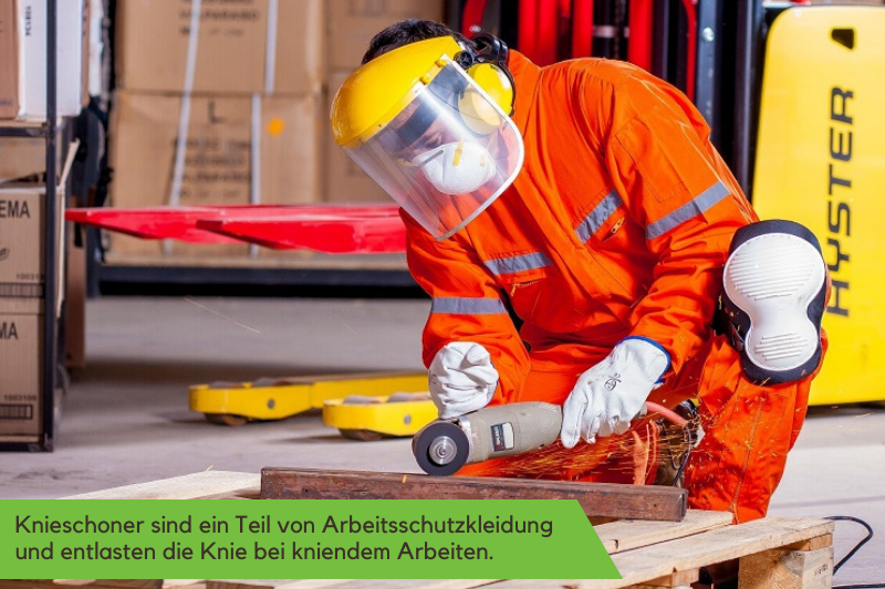 Knieschoner werden beim Arbeiten getragen